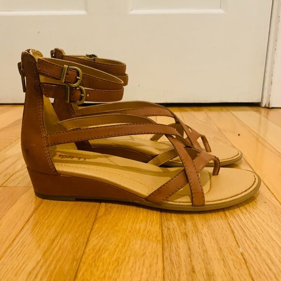 NEW BORN Women's Ankle Strap Leather Platform Wedge Sandal US 6 - Picture 4 of 14